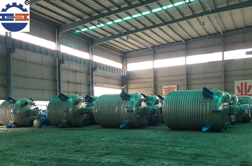 不銹鋼電加熱反應釜設備 不銹鋼電加熱反應釜設備